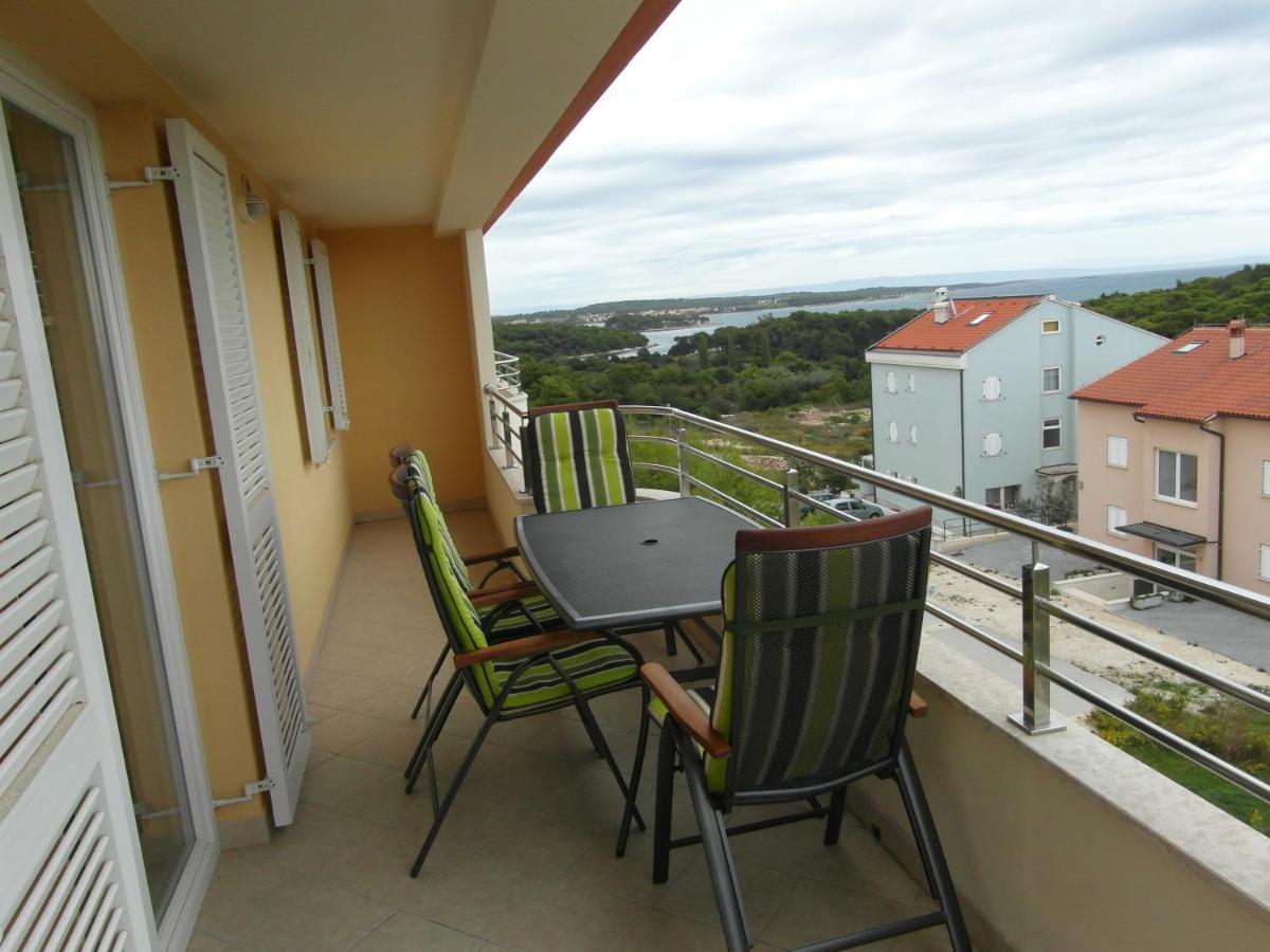 Bentley - Sea-View - 2 Bedroom Apartment Премантура Екстер'єр фото